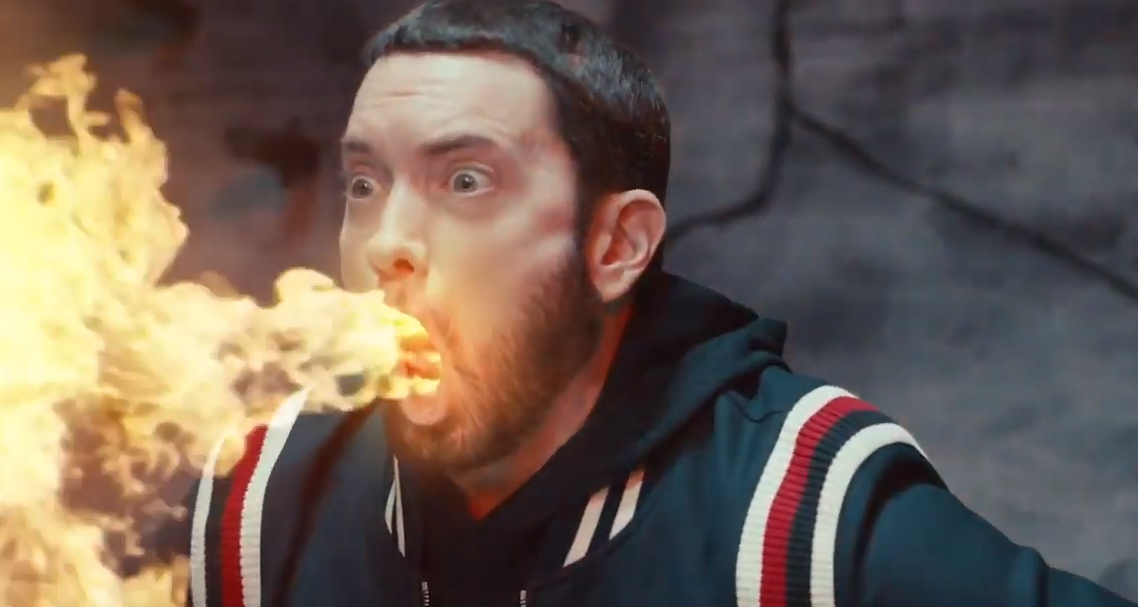 Eminem dévoile le clip explosif de Godzilla