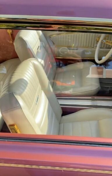 L'intérieur de la voiture offert par Snoop Dogg à sa femme